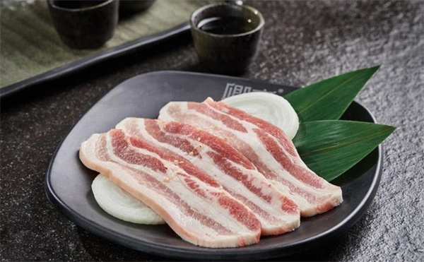 卿古炭火烤肉加盟