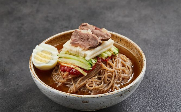 卿古炭火烤肉加盟