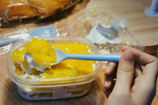 本都小调榴莲千层蛋糕加盟