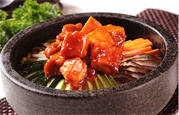 美石记石锅拌饭加盟费多少钱