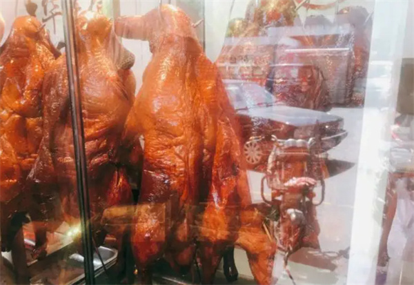 北京挂炉烤鸭