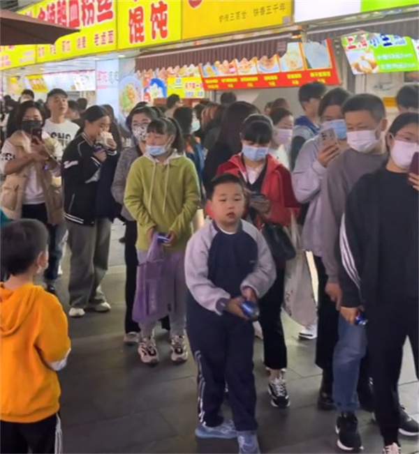 老嫂子炸串加盟店