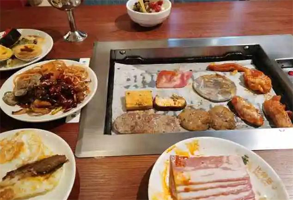 比特堡自助餐厅加盟