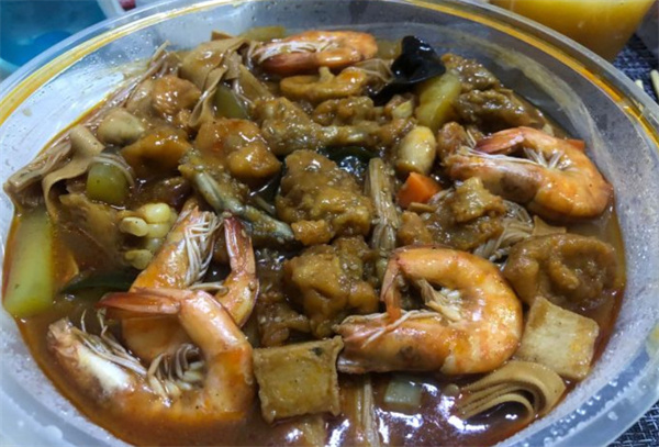 蟹小哥肉蟹煲加盟