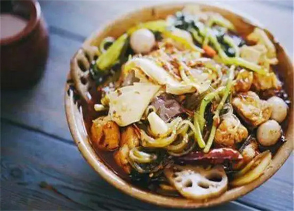 叶嫂麻辣烫加盟