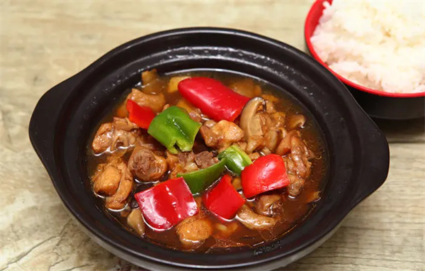 黄焖鸡米饭多少钱一份？黄焖鸡一份利润明细