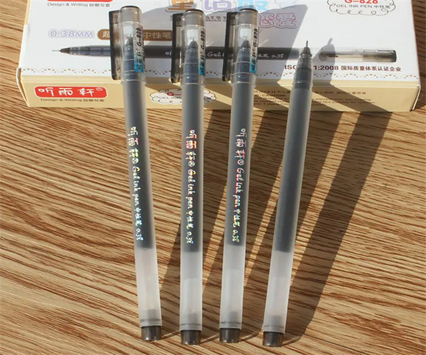 听雨轩文具和晨光文具哪个好？