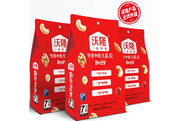 为啥沃隆比三只松鼠贵？