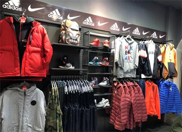 耐克阿迪折扣店加盟