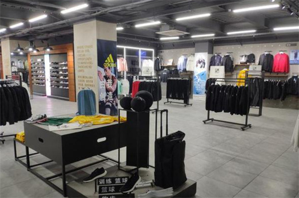 阿迪耐克折扣店加盟