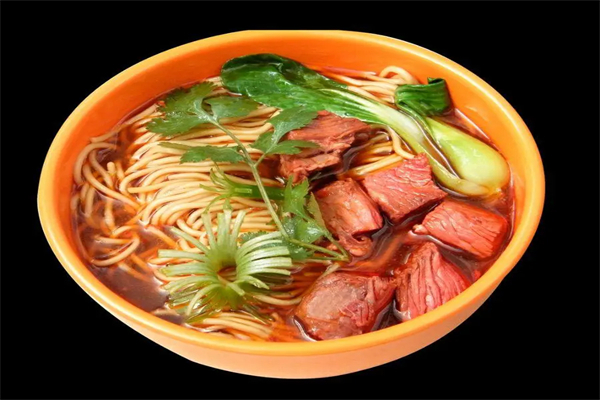 一头牛牛肉板面加盟