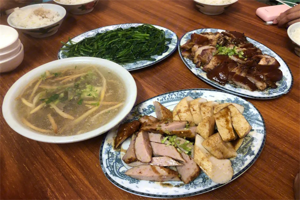 隆江猪脚饭馆加盟费多少钱