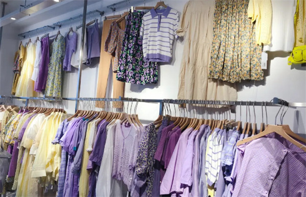 云上服装店加盟