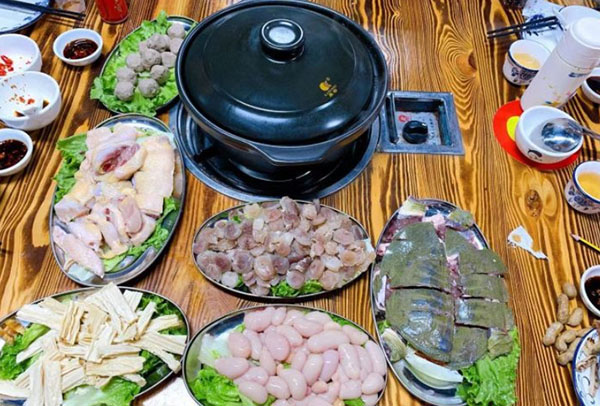 鼎记甲鱼鸡子牛鞭煲