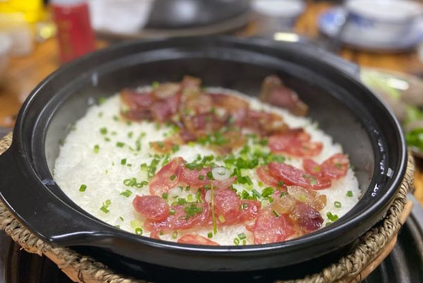 鼎记甲鱼鸡子牛鞭煲