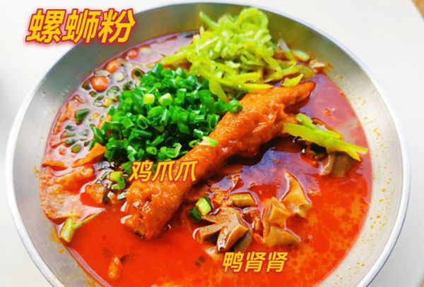 大熊熊柳州螺蛳粉加盟