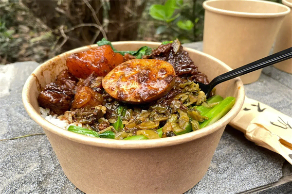 陈栗记牛腩饭加盟