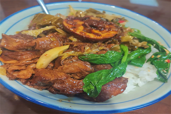 陈栗记牛腩饭加盟