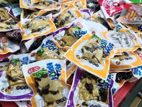 8.8元小零食加盟店
