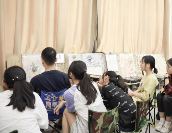 国立画室加盟费