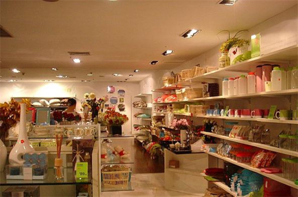 义乌十元精品店加盟