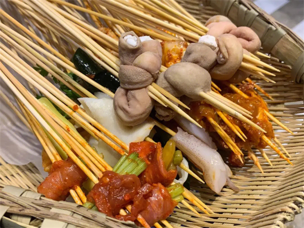 酒鲜特色火锅串串加盟
