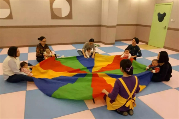 婴幼儿早教加盟