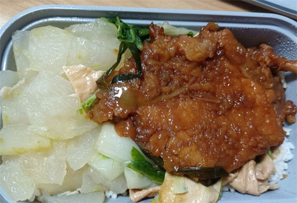 饭香老饭盒加盟