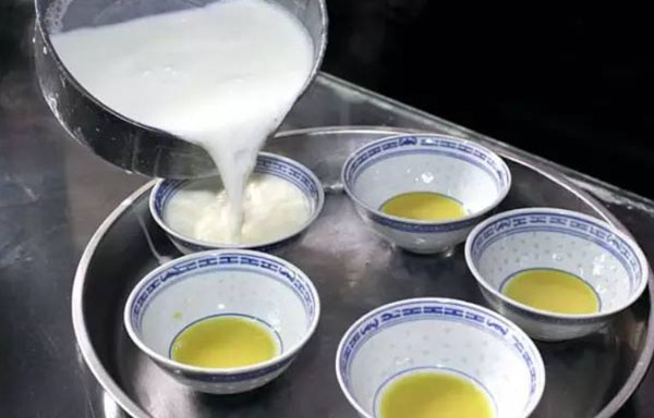 黄氏正轩牛奶甜品加盟
