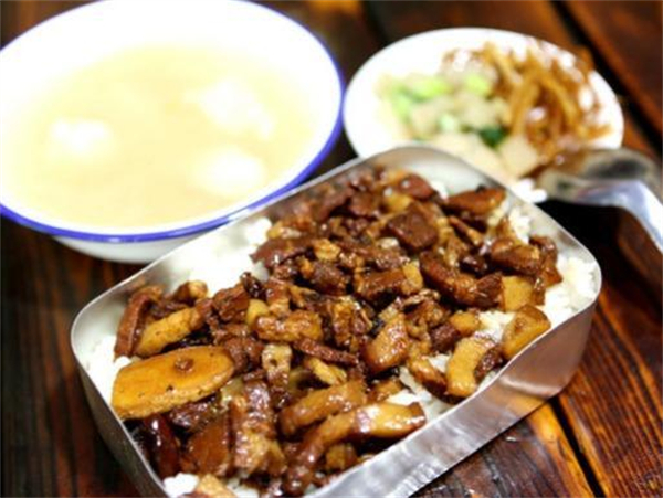 东北老饭盒加盟