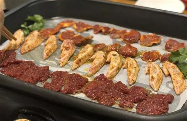 纸上自助烤肉加盟
