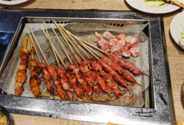 纸上自助烤肉加盟
