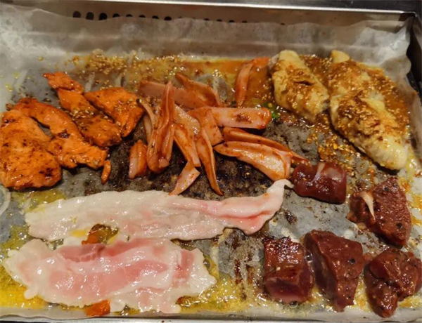 纸上自助烤肉加盟