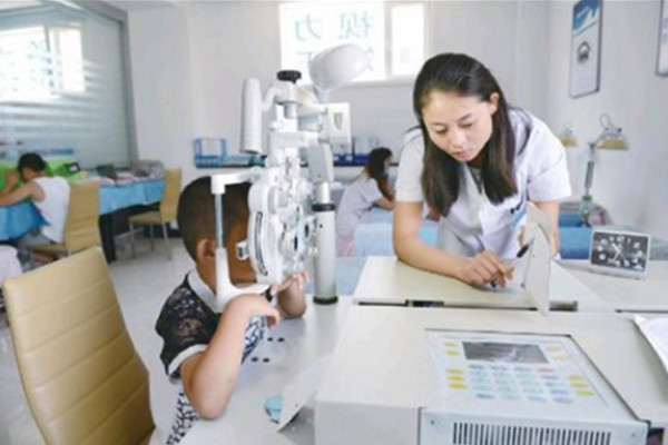 眼依视视力矫正中心加盟
