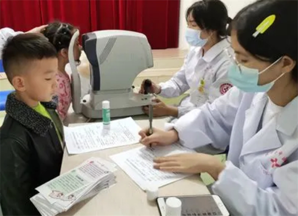 矫正近视眼加盟