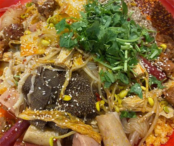 英晨冒菜火锅式麻辣烫加盟
