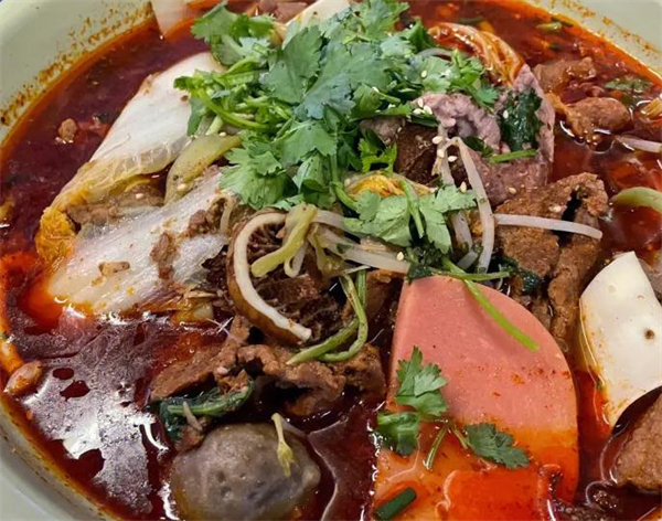 英晨冒菜火锅式麻辣烫加盟