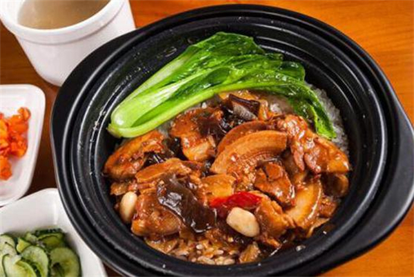 煲上皇煲仔饭加盟