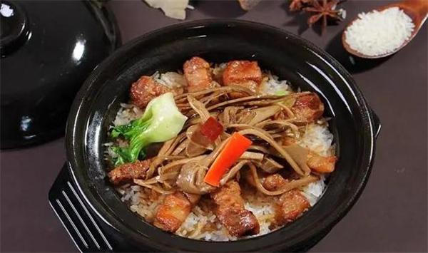煲上皇煲仔饭加盟