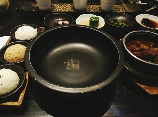雕爷牛腩加盟
