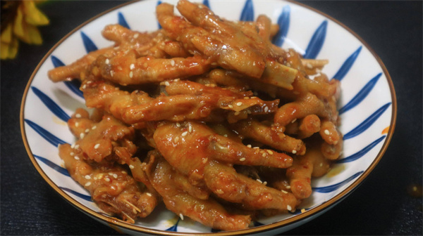 回味鸡爪加盟