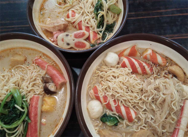阿婆麻辣烫加盟