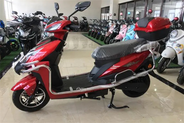 宝雕电动车