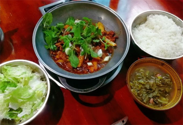 马老五麻辣牛肉火锅加盟