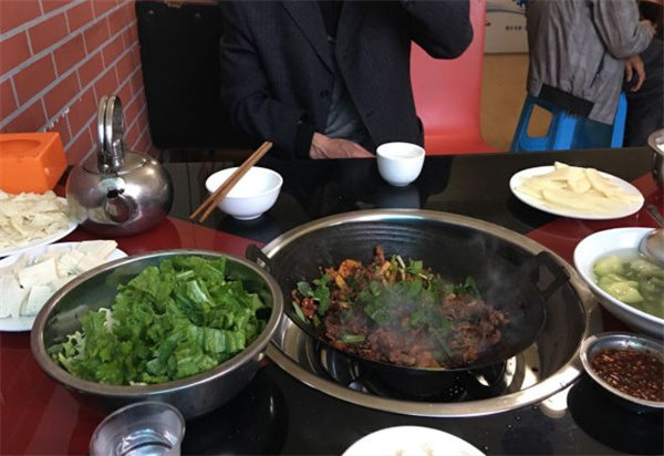 马老五麻辣牛肉火锅加盟
