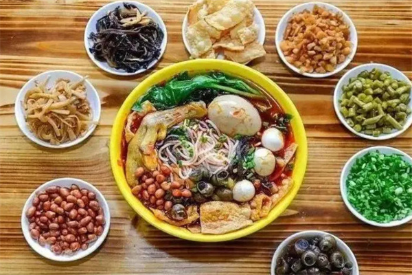 覃记柳州螺蛳粉加盟