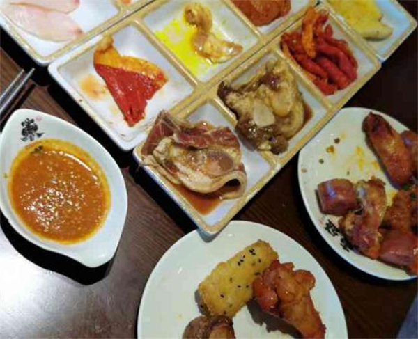 東盛碳烤自助料理加盟