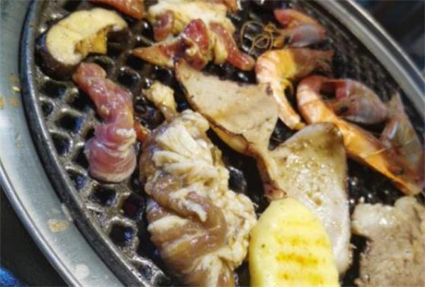 東盛碳烤自助料理加盟