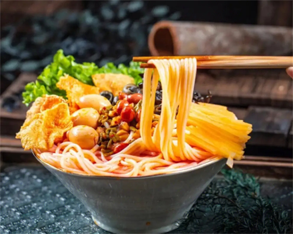 粉町柳州螺蛳粉加盟