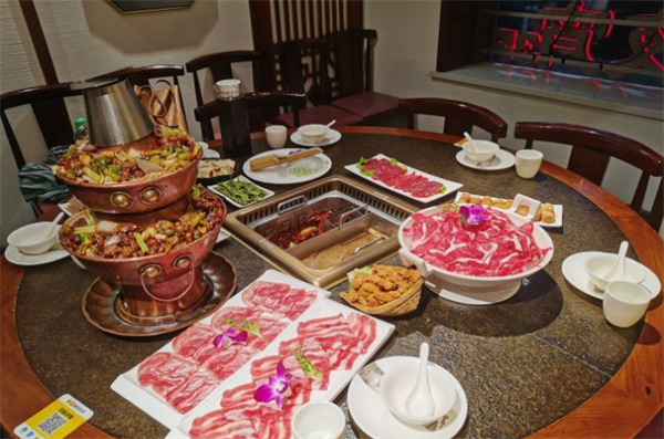 潘十九地道成都老火锅加盟